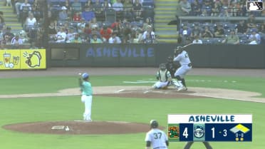 Tony Blanco Jr. homers (9) on a fly ball to right center field. Jared Jones scores. Edward Florentino scores.
