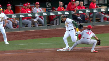 Darell Hernáiz called safe at first after review