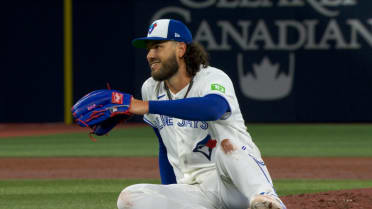 Cody Ponce stumbles off the mound and balks