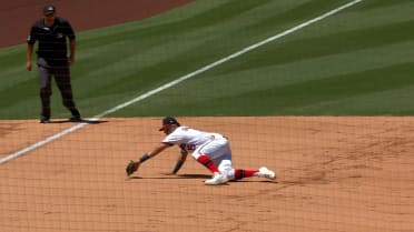 Gran atrapada de Vaughn Grissom da lugar a una doble jugada