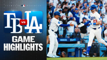 Tucker y Rojas la botan en triunfo de Dodgers 