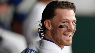 Reales explota en el 2do inning de 6 carreras 