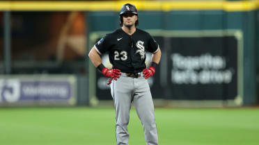 Two runs score on Andrew Benintendi's RBI single