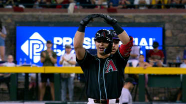 Primer doble de Tommy Troy en MLB 