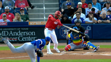 Luis García Jr.'s RBI double