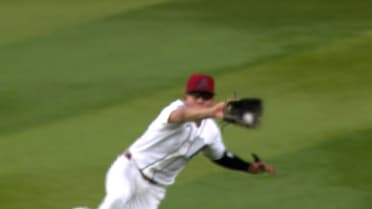 Jorge Barrosa makes another fantastic diving grab