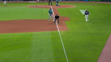 Brayan Rocchio hits a foul ball, call is overturned