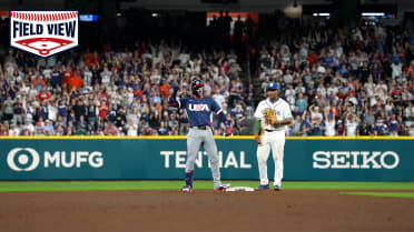 Field View: Brice Turang's three-run double 