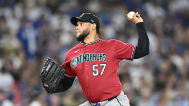 Eduardo Rodriguez strikes out Freddie Freeman