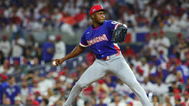 Huascar Brazobán strikes out three in the 4th