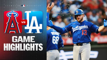 Pages, Muncy hit back-to-back homers in Dodgers' win