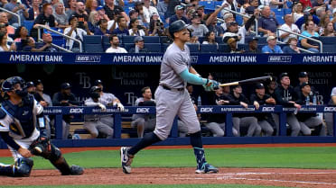 Aaron Judge pega jonrón de dos carreras