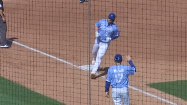 Brandon Drury's solo home run