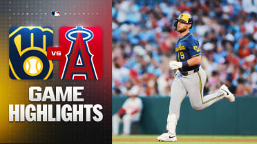 Turang and Bauers homer in Brewers' win