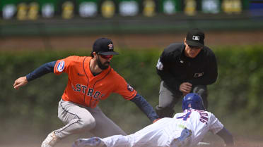 César Salazar throws out Pete Crow-Armstrong