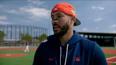 Carlos Correa talks returning to the Astros, more