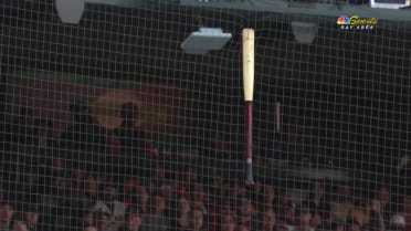 Heliot Ramos' bat gets caught in the netting