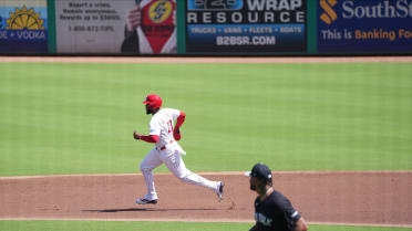 Bryan De La Cruz's RBI single