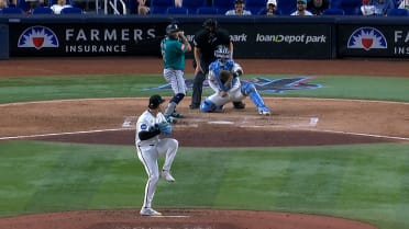 Josh Naylor's game-tying RBI single
