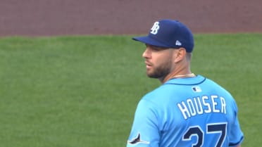 Adrian Houser K's Heliot Ramos