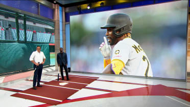 Andrew McCutchen joins DeRo to break down his swing