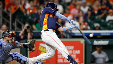 Victor Caratini's game-tying sac fly