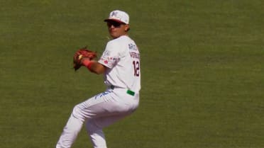 Excelente jugada de Luis Verdugo