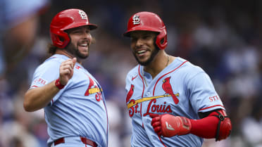 Cardenales liberan 3 jonrones ante Cachorros