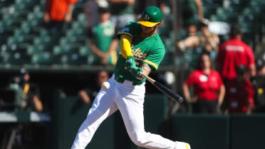 Jonah Heim's two-run single