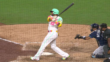 Nelson Cruz s solo home run 5