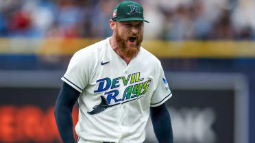 Bryan Baker llega a 28 juegos salvados