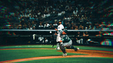 Daily Dash: Valenzuela's sliding catch, Sogard's dive