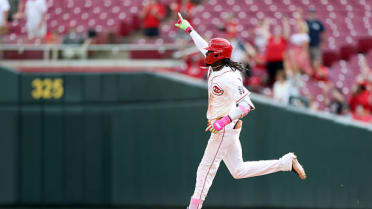 Elly De La Cruz's three-run home run (5)