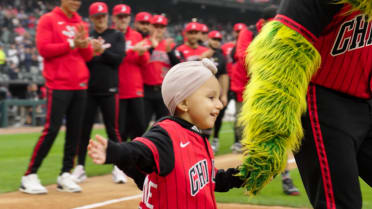 White Sox fulfill wish for four-year-old Melanie