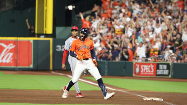 Carlos Correa's RBI single