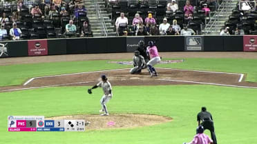 Ariel Armas doubles (12) on a sharp line drive to left fielder Brandon Compton. Jefferson Rojas scores. Alex Ramírez to 3rd.
