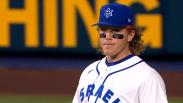 Harrison Bader se desliza y captura 