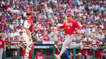 TJ Friedl pega sac fly