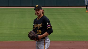 Braxton Ashcraft poncha a cinco