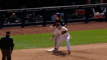 Yankees double play overturned after challenge