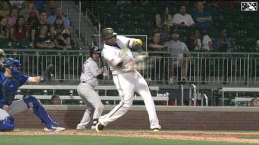 Nelson Cruz's 428-foot home run