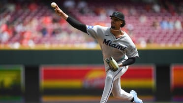 Eury Pérez K's Matt McLain