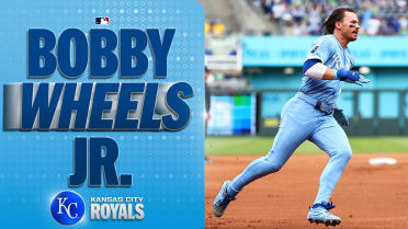 Bobby Witt Jr.'s inside-the-park home run (5)