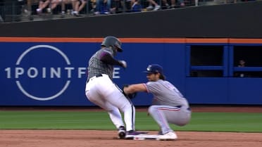 Hoby Milner pesca a Brett Baty tras una revisión