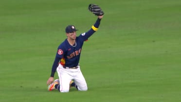 Mauricio Dubón's diving catch