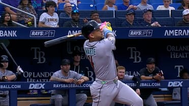 Ketel Marte's solo homer (15)