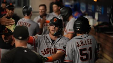 Jonah Cox' RBI sacrifice bunt