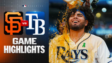 Jonathan Aranda walks it off for the Rays for 2-1 win