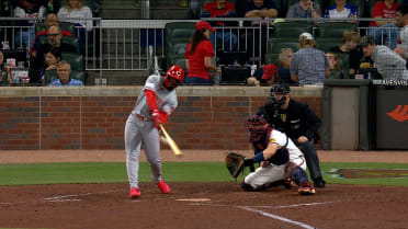 Rodríguez le da la ventaja a los Rojos con HR
