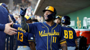 Jackson Chourio's solo home run (6)
